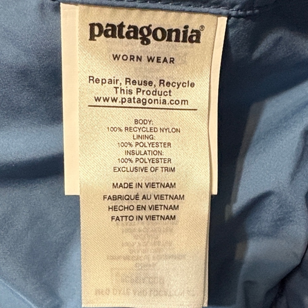 Patagonia Navy Insulated Jacket - Picture 6 of 7